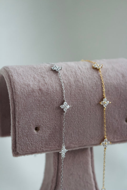 LEYLA Flower Bracelet