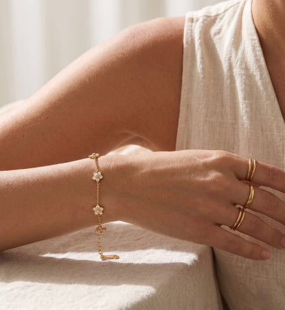 ZAHRA Flower Bracelet