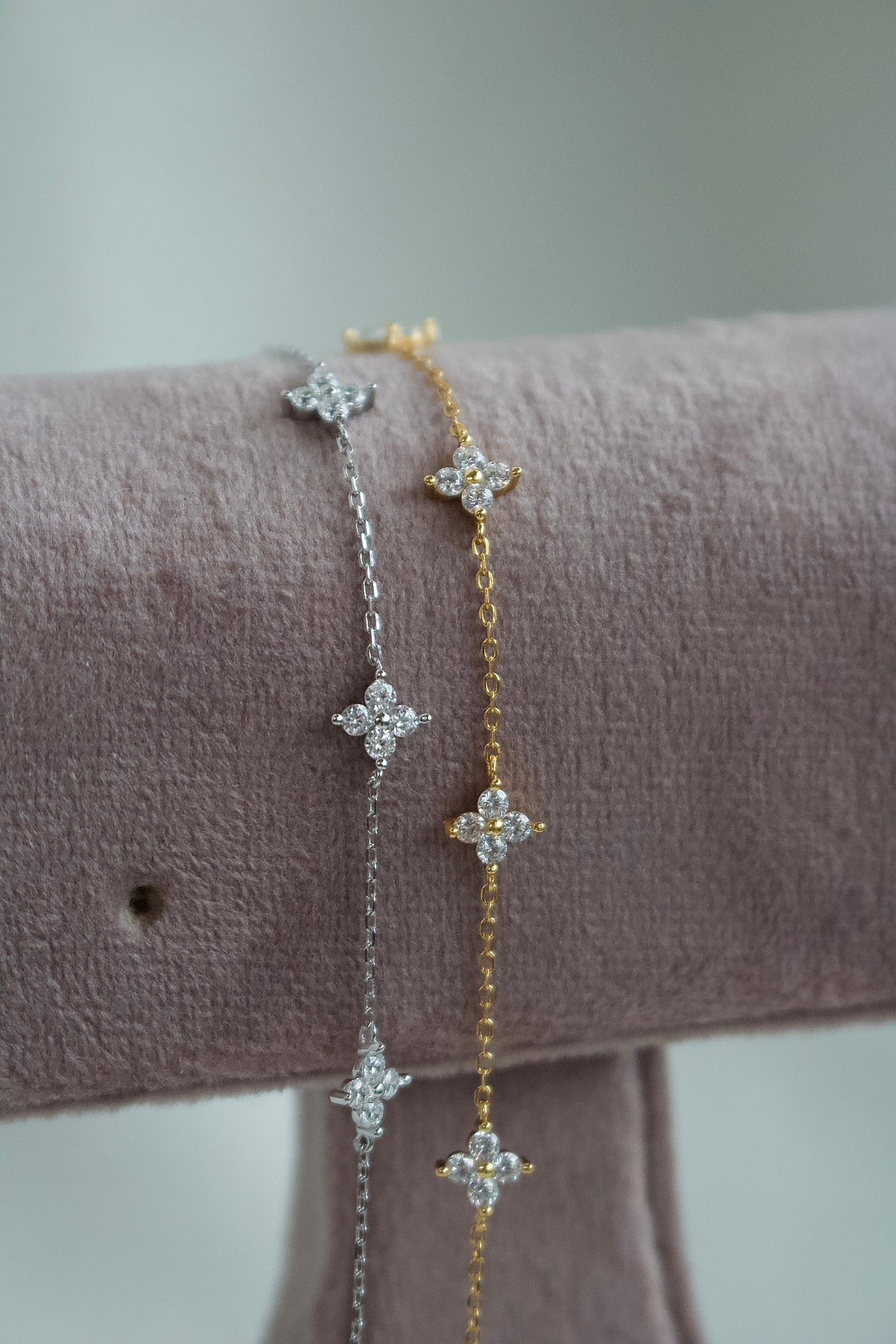 LEYLA Flower Bracelet