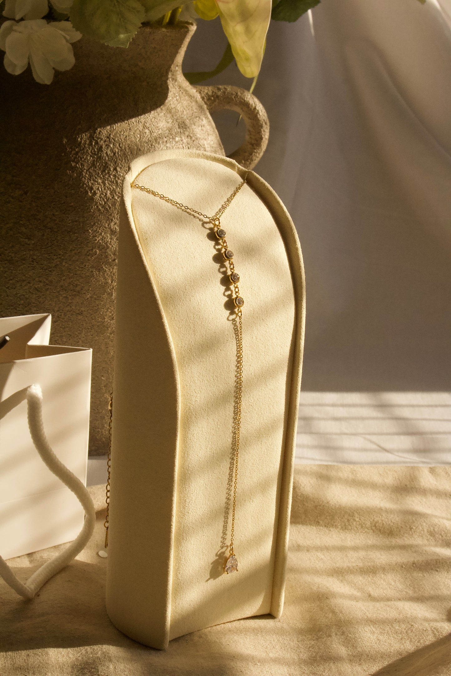 ANISHA necklace