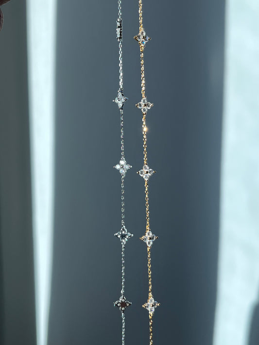 LEYLA Flower Bracelet