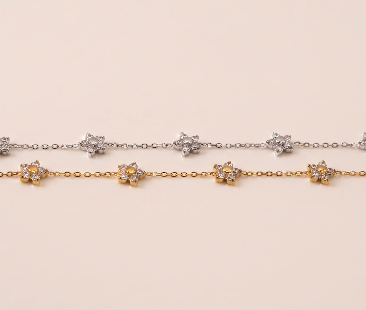 ZAHRA Flower Bracelet