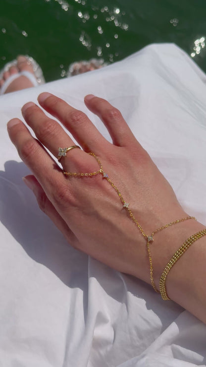 FAWZIA Handchain