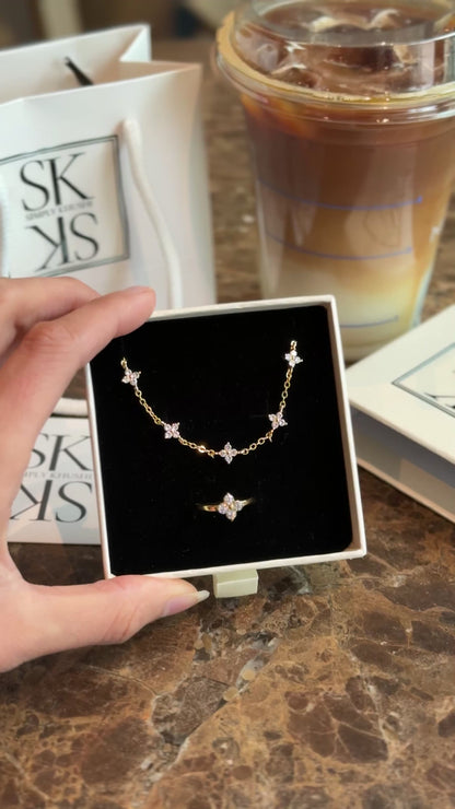 LEYLA Flower Bracelet