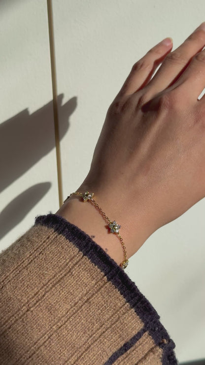 ZAHRA Flower Bracelet