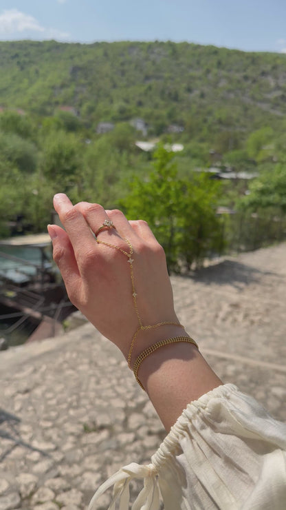 FAWZIA Handchain